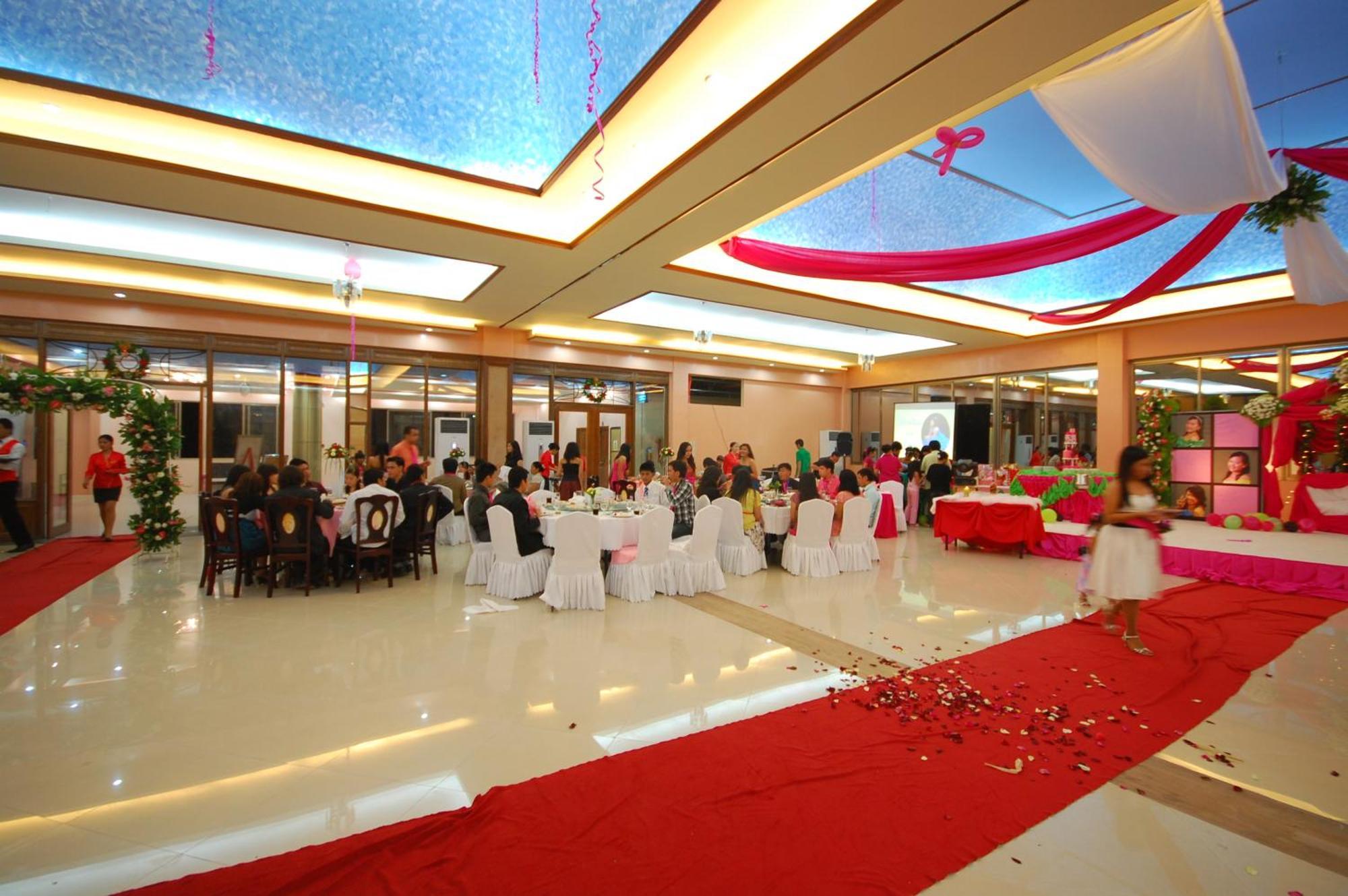 A&A Plaza Hotel Puerto Princesa Luaran gambar